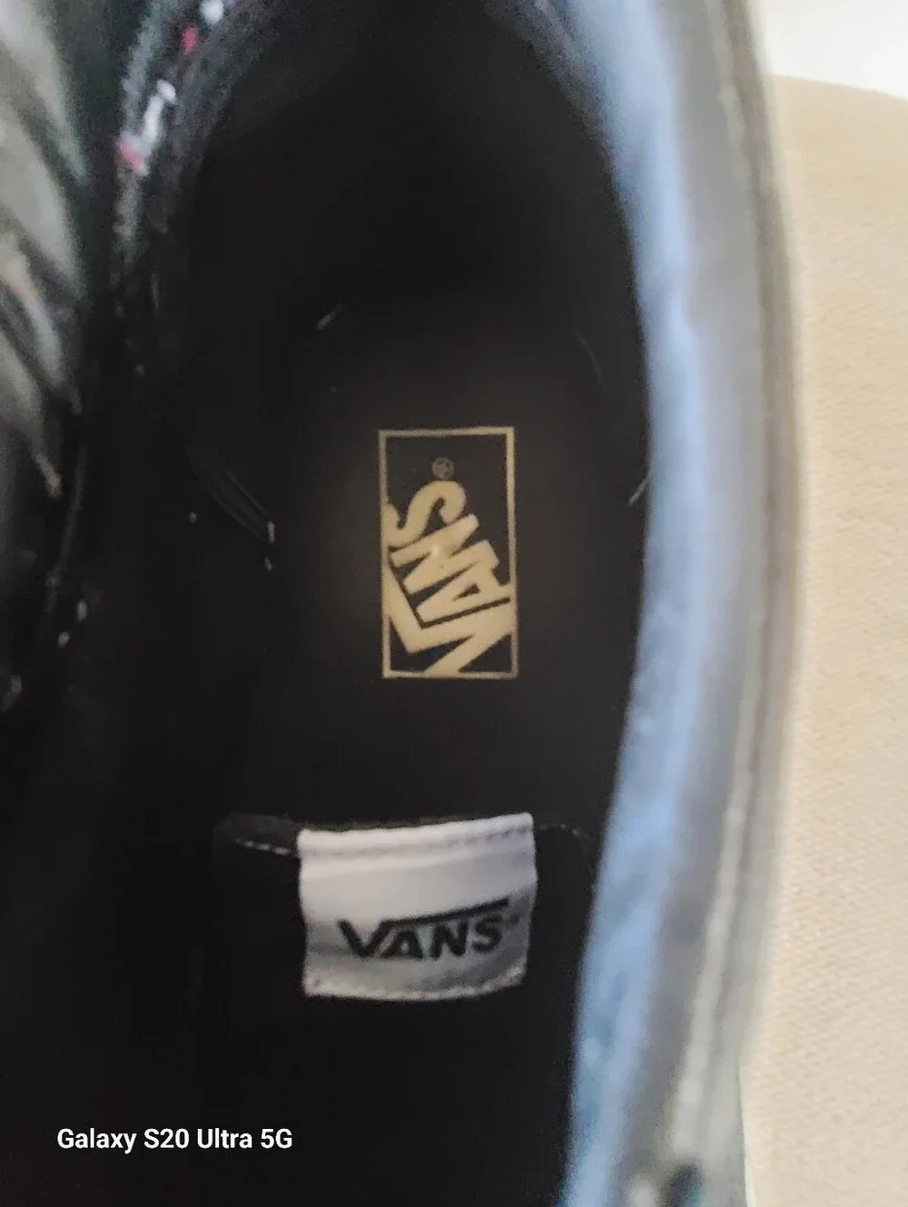 Men's Vans Black and White Low-Top Men's Sneakers